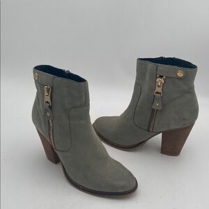 Aldo Gray Ankle Boots with Wooden Heel women 9 leather suede casual festival Y2K